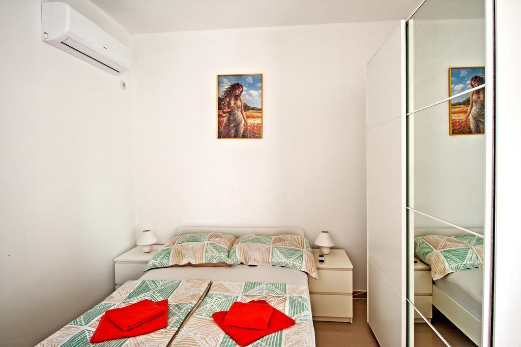Apartment Vukadin Пула Екстер'єр фото